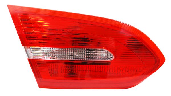 CALAVERA FOCUS 15-18 4P INT C/FOCOS TYC BBB IZQ