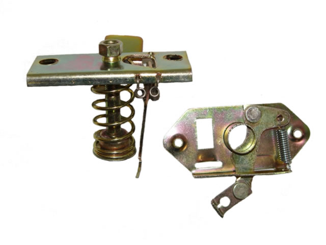 CHAPA Y CONTRA CHAPA COFRE DATSUN PU 620 73-80/ NISSAN PU 720 81-93