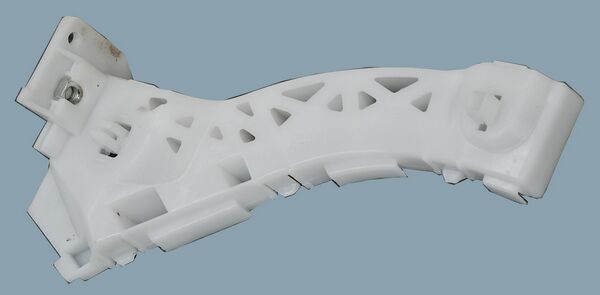 GUIA DEFENSA DEL MAZDA 3 04-09 RETENCION NZL DER