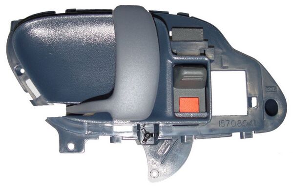 MANIJA INT CHEV PU/ SUB/ BLAZER/ YUKON/ TAHOE/ ESCALADE 95-98 AZUL PLASTICO DMV IZQ